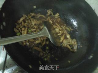 蒜黄炒肉的做法步骤：5
