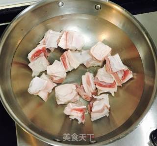 红烧牛腩的做法步骤：2