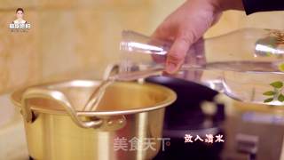 金枪鱼辣白菜汤的做法步骤：10