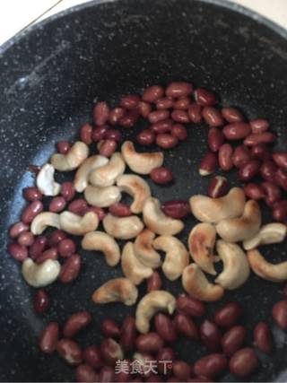 花生拌菠菜的做法步骤：2