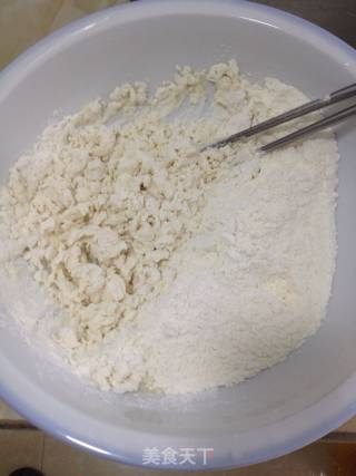 鸡蛋灌饼的做法步骤：2
