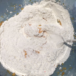 香甜软弹的南瓜饼 萌萌哒好吃不粘牙的做法步骤：5