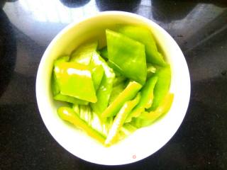 干锅辣白菜的做法步骤：2