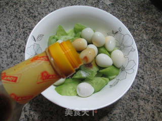 鹌鹑蛋拌青瓜的做法步骤：7