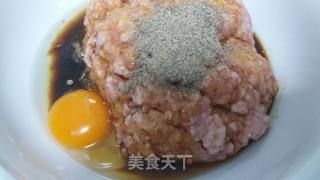 如何调制肉馅的做法步骤：4