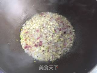 蒜香浇汁秋葵的做法步骤：6