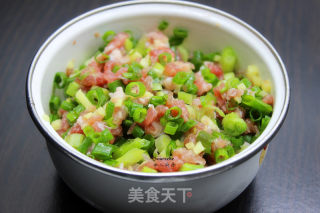 鲜肉香葱煎饼的做法步骤：3