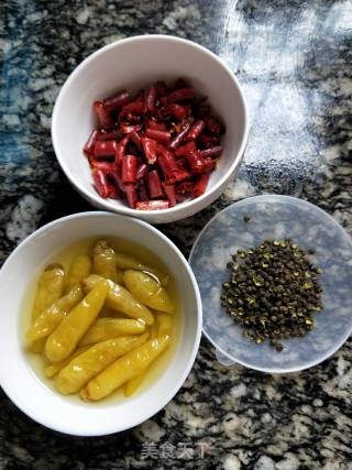 酸菜鱼的做法步骤：4