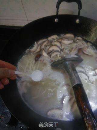 肉末菌菇汤的做法步骤：6