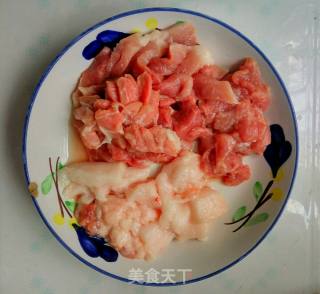 芹菜炒肉的做法步骤：2