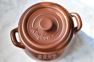 砂锅煲排骨萝卜汤的做法步骤：1