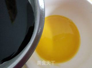 红糖鸡蛋发糕的做法步骤：1