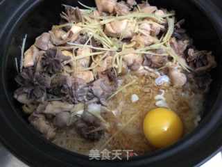 黑乐砂锅鸡肉煲仔饭的做法步骤：16