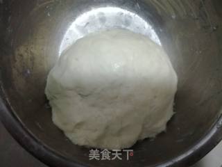 酸菜猪肉馅饼的做法步骤：2