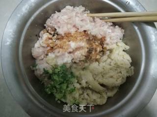酸菜猪肉馅饼的做法步骤：6