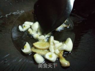 香辣牛蛙烧百页的做法步骤：3