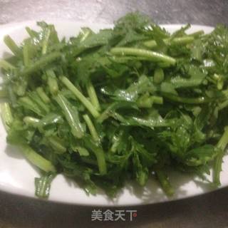 蒜蓉茼蒿的做法步骤：3