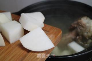 大骨炖白萝卜的做法步骤：5