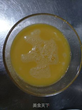 韭菜末软煎饼的做法步骤：2