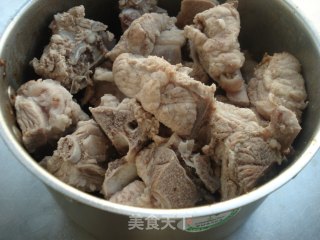 红烧排骨的做法步骤：2