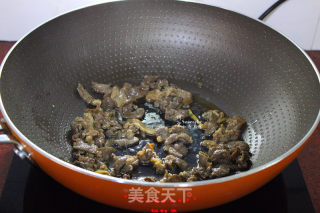 牛肉炒粉丝的做法步骤：5