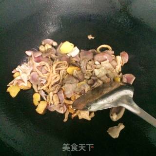 爆炒鸭杂的做法步骤：4