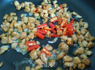 牛油果腰果爆鸡丁的做法步骤：7