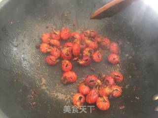 辣炒龙虾尾的做法步骤：2
