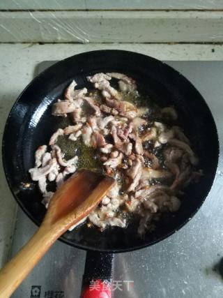 青椒肉丝的做法步骤：4