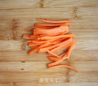 韩式辣酱卷心菜意面的做法步骤：2