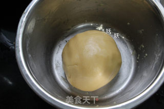 风炉广式豆沙月饼的做法步骤：8