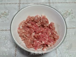 猪肉荠菜煎饺的做法步骤：1