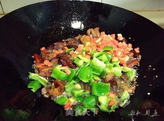 辣子牛肉的做法步骤：9