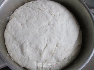 海带包子的做法步骤：1