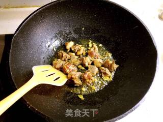 荷叶糯米鸭腿饭的做法步骤：4