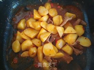 土豆炖肉的做法步骤：7