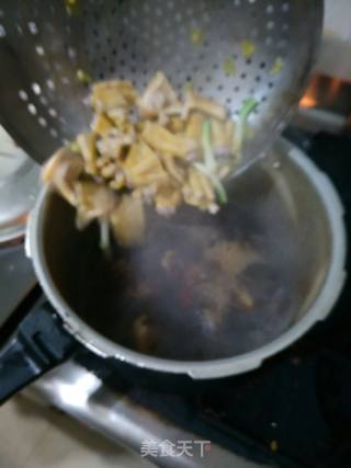 十三香掌上带皮牛肉的做法步骤：21