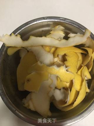柚子皮糖的做法步骤：1