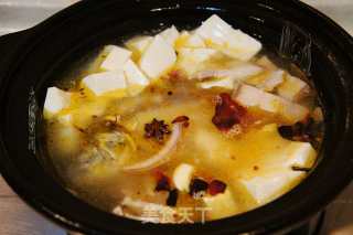 鲫鱼炖豆腐——补气补血又补钙的做法步骤：5
