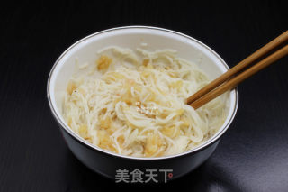 挂面虾仁丸子的做法步骤：5