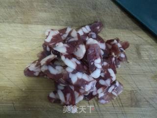腊肠炒荷兰豆的做法步骤：4