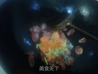腊肠炒荷兰豆的做法步骤：7