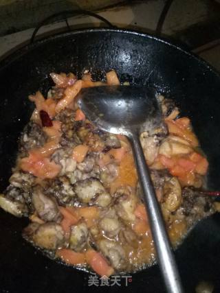 鸡架炖土豆红萝卜蘑菇豆腐的做法步骤：7
