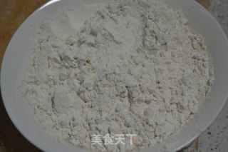 传统手工碱面馒头的做法步骤：3