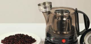 萃取五味子茶饮的做法步骤：1