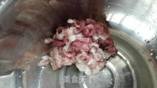 京酱肉丝的做法步骤：1