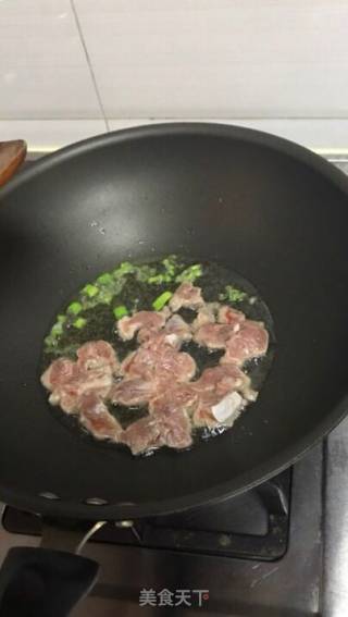 美味炒河粉的做法步骤：4