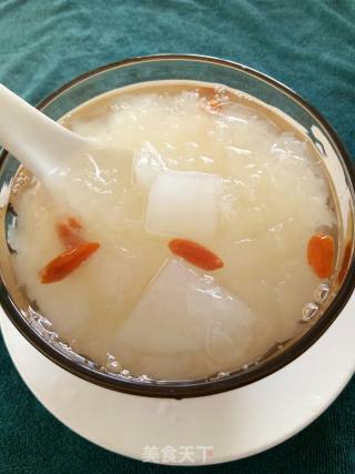 雪梨银耳枸杞汤的做法步骤：7