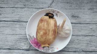 清炒莲菜的做法步骤：1