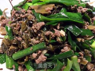 韭菜炒牛肉的做法步骤：4